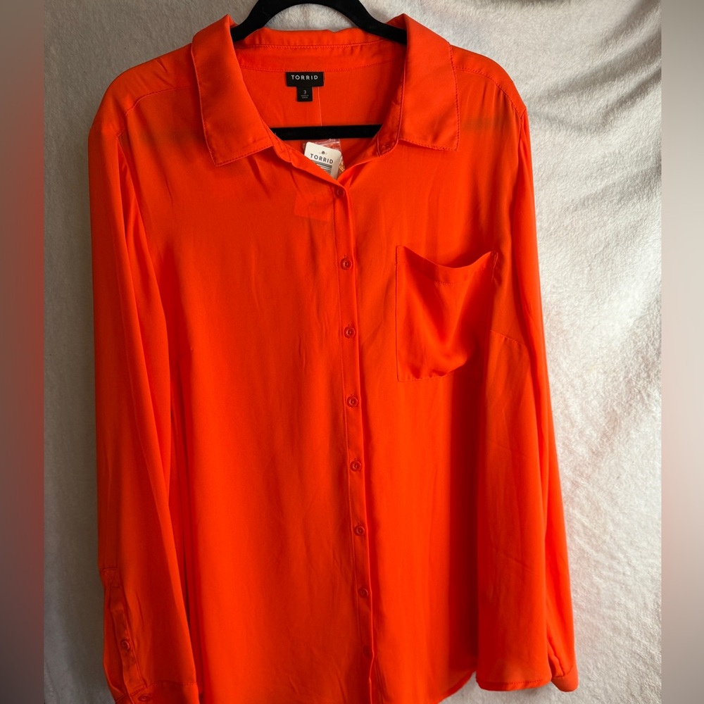 Brand new torrid blouse, 22/24. By, size 3 - Picture 1 of 3